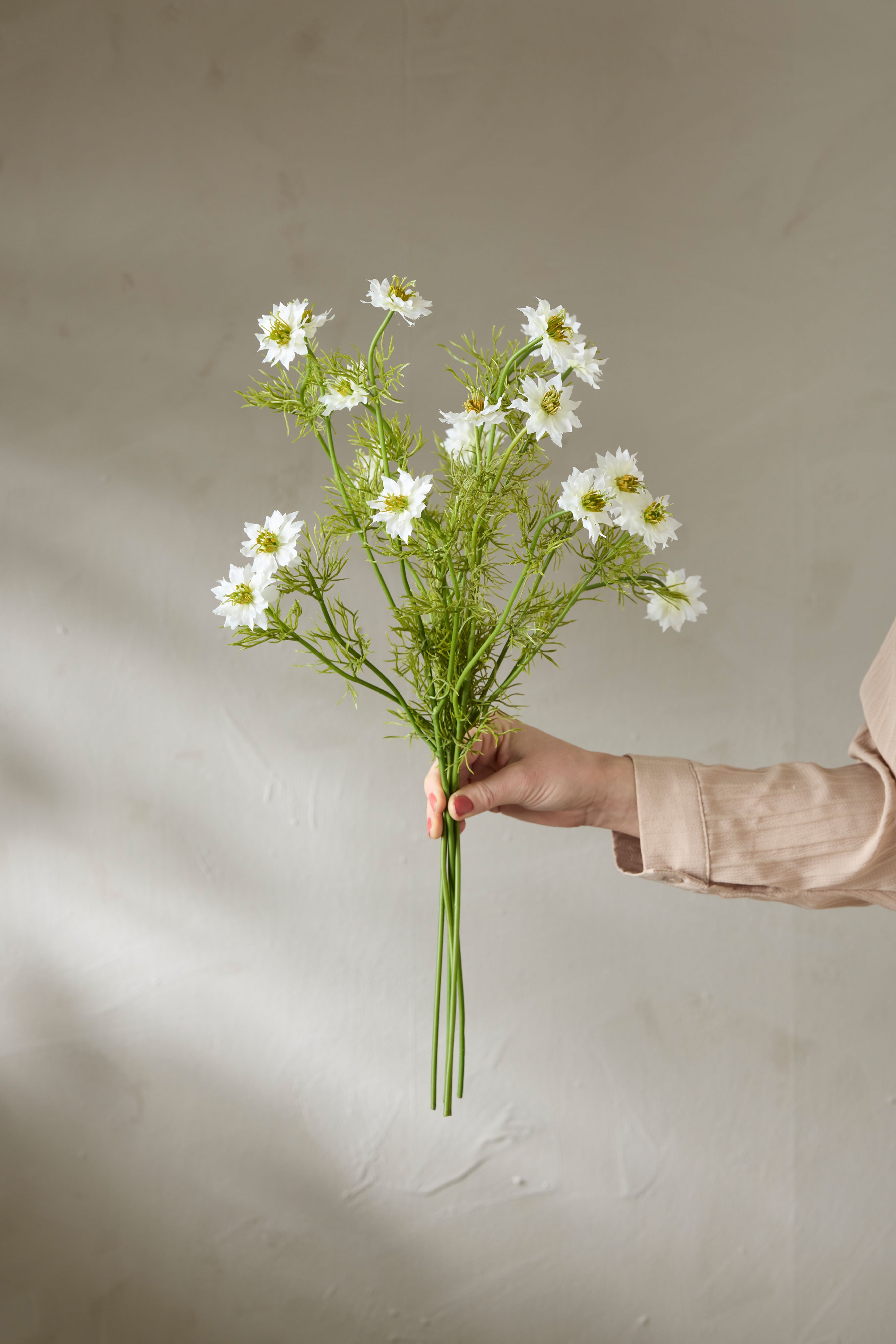 Konstgjord vit Nigella 63cm