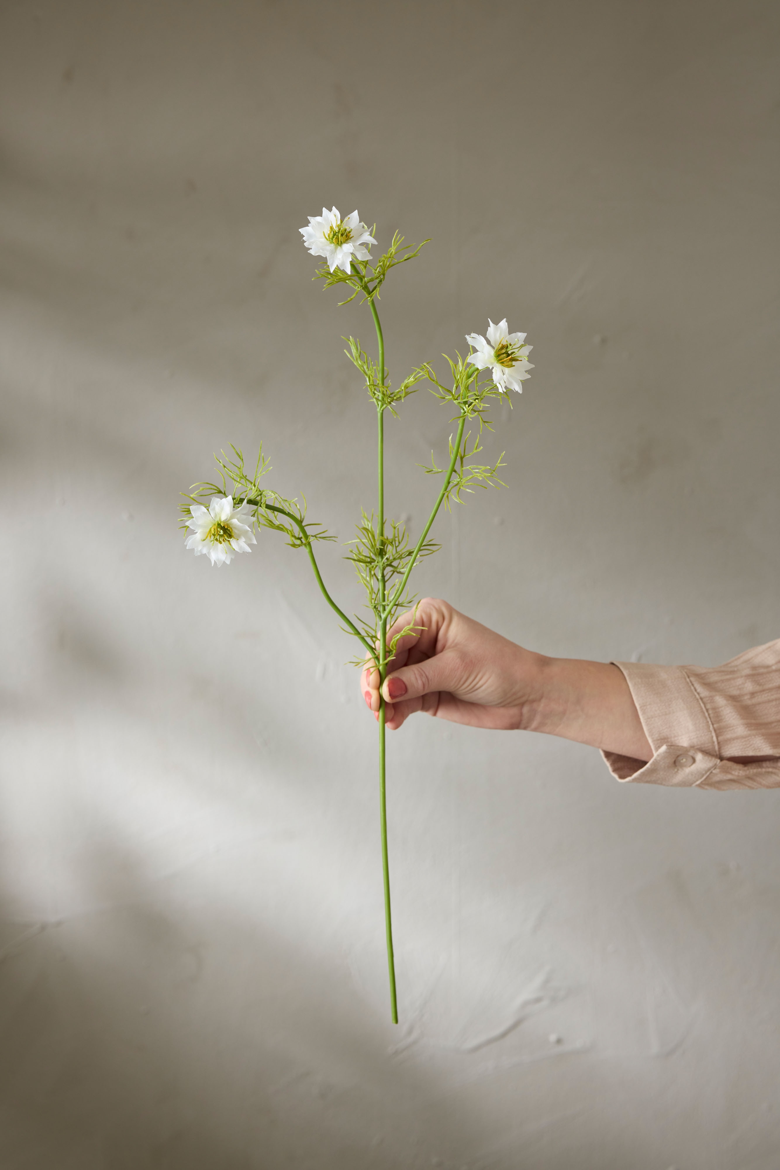 Konstgjord vit Nigella 63cm