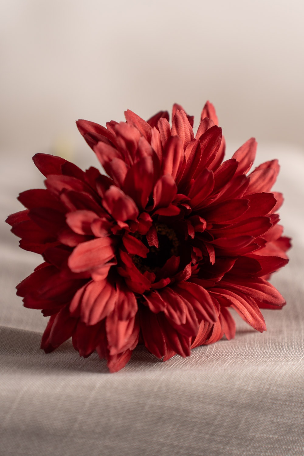 Konstgjord röd Gerbera 55cm