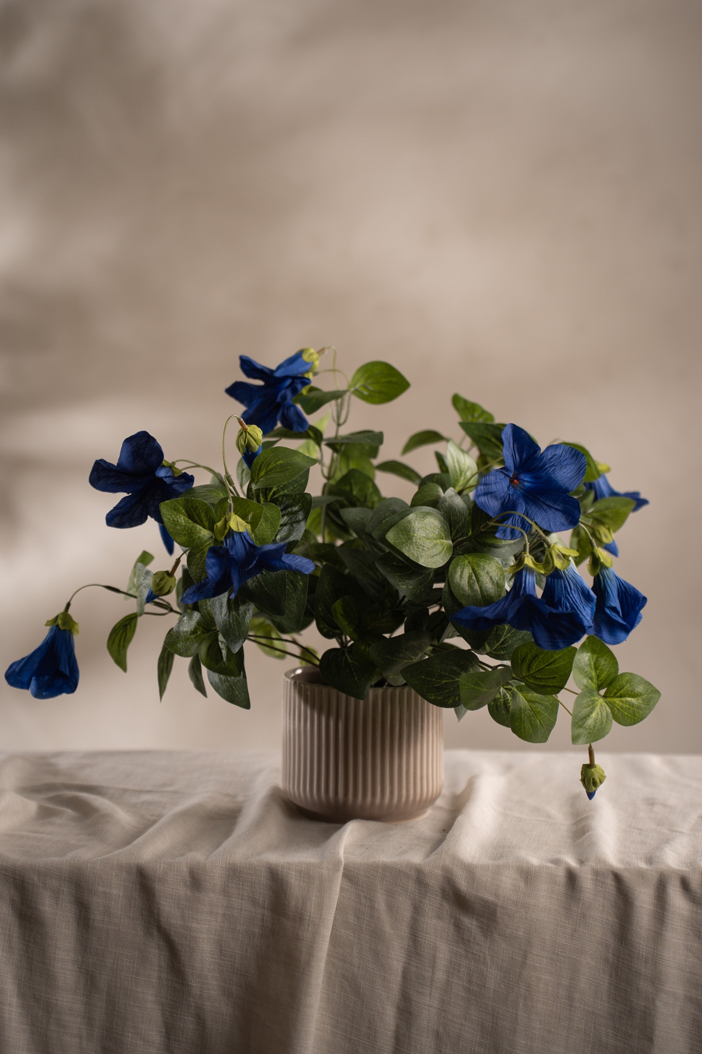 Konstgjord blå Petunia 30cm