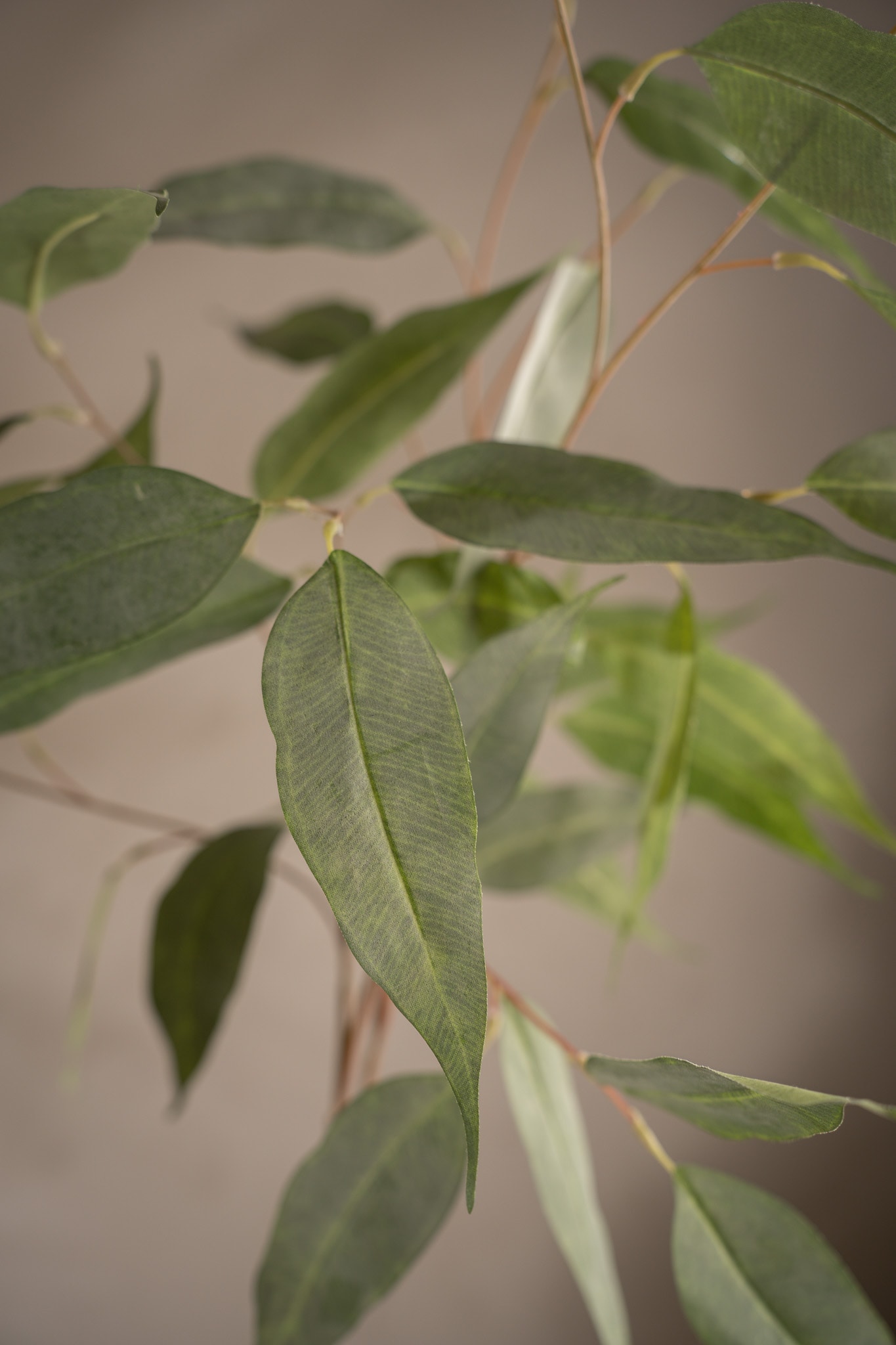 Konstgjord grå Eucalyptus 110cm