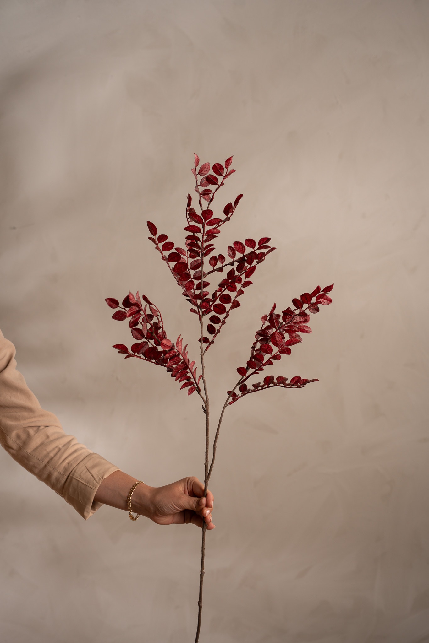 Konstgjord röd Ruscus 95cm