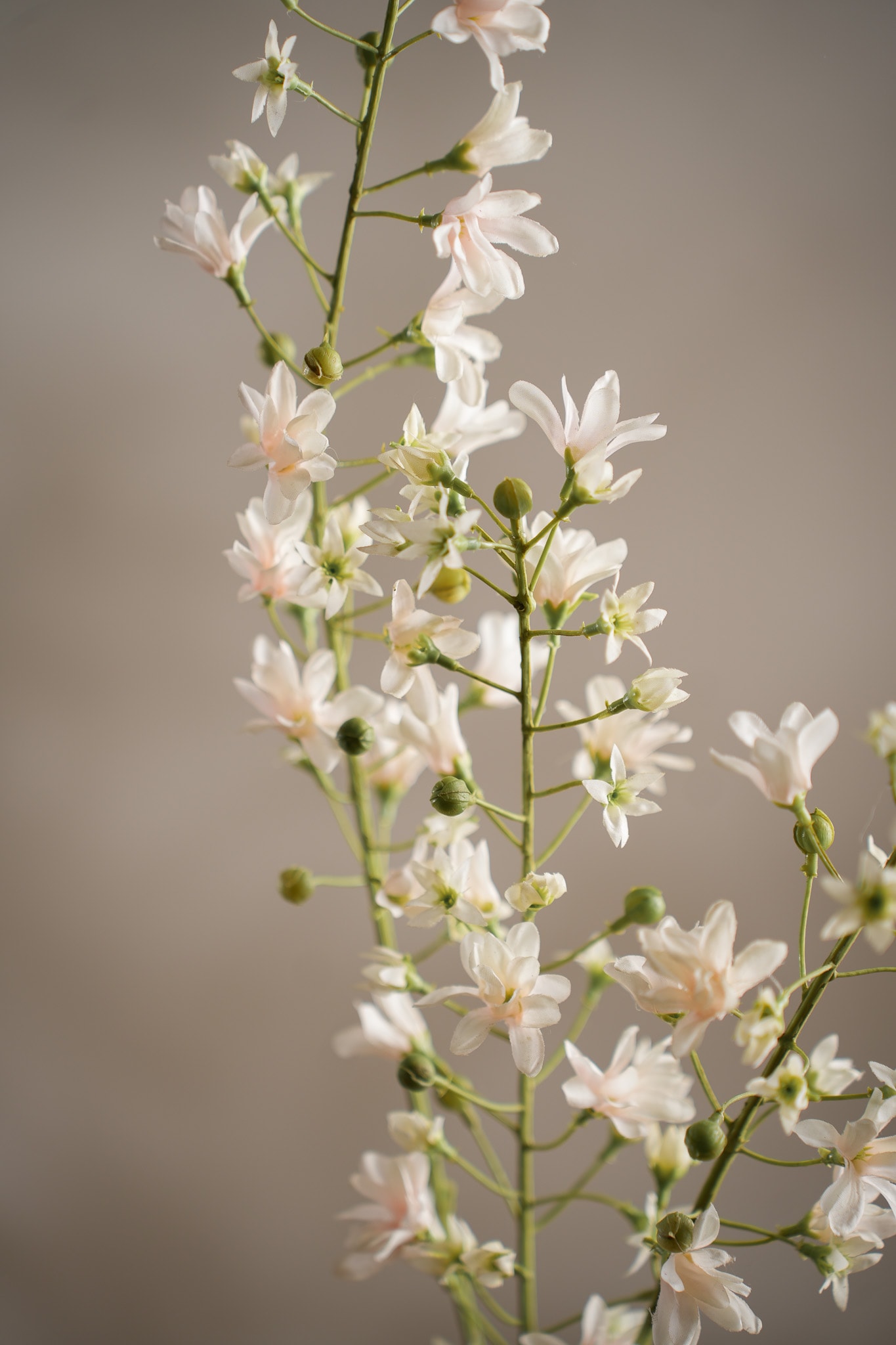 Konstgjord cremefärgad Blomkvist 110cm