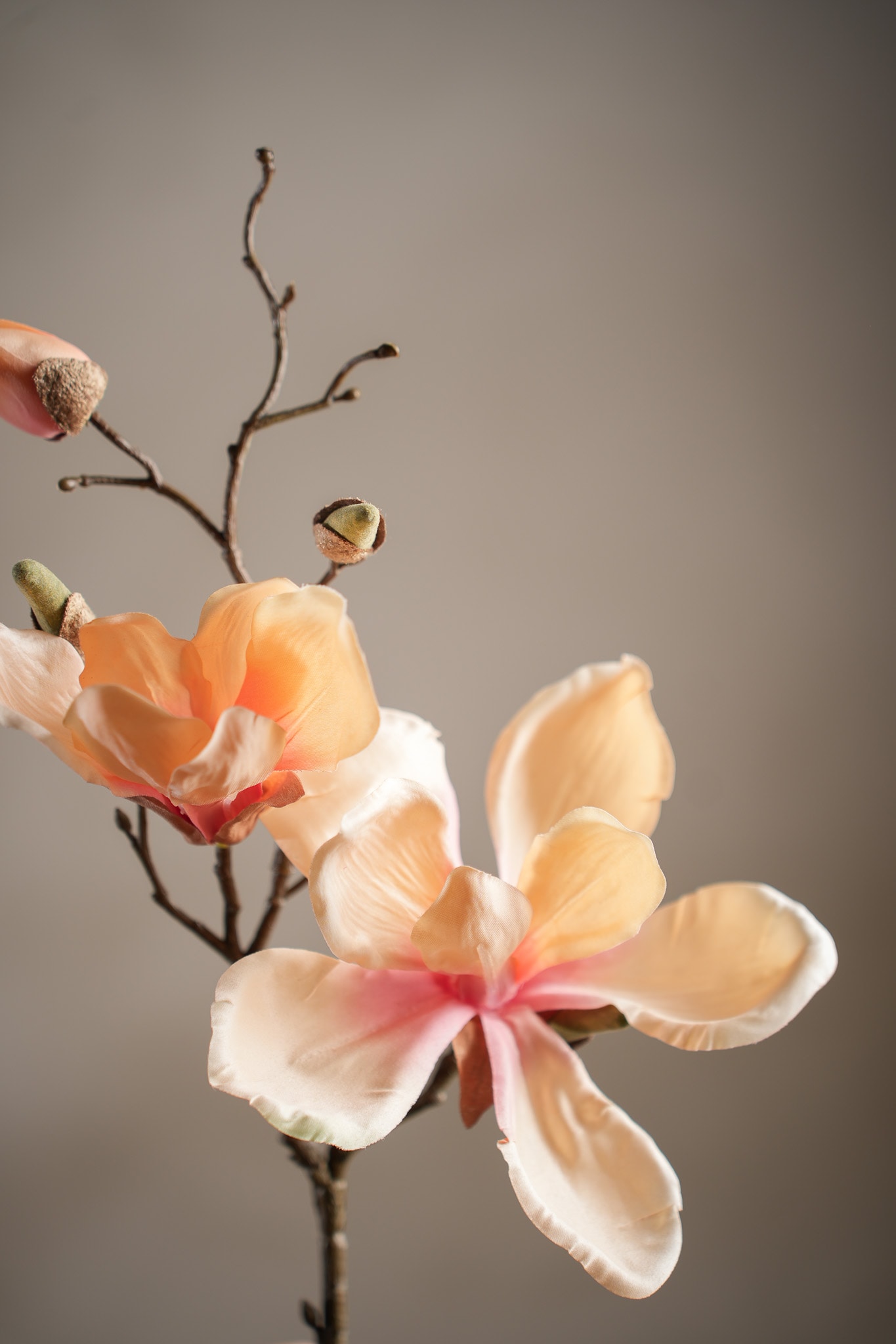 Konstgjord persikofärgad Magnolia 45cm