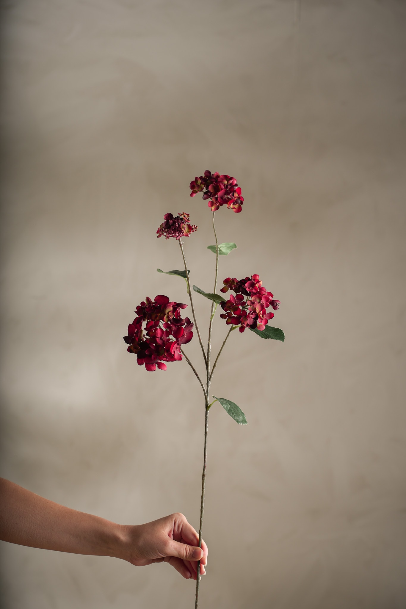 Konstgjord röd Hortensia 80cm