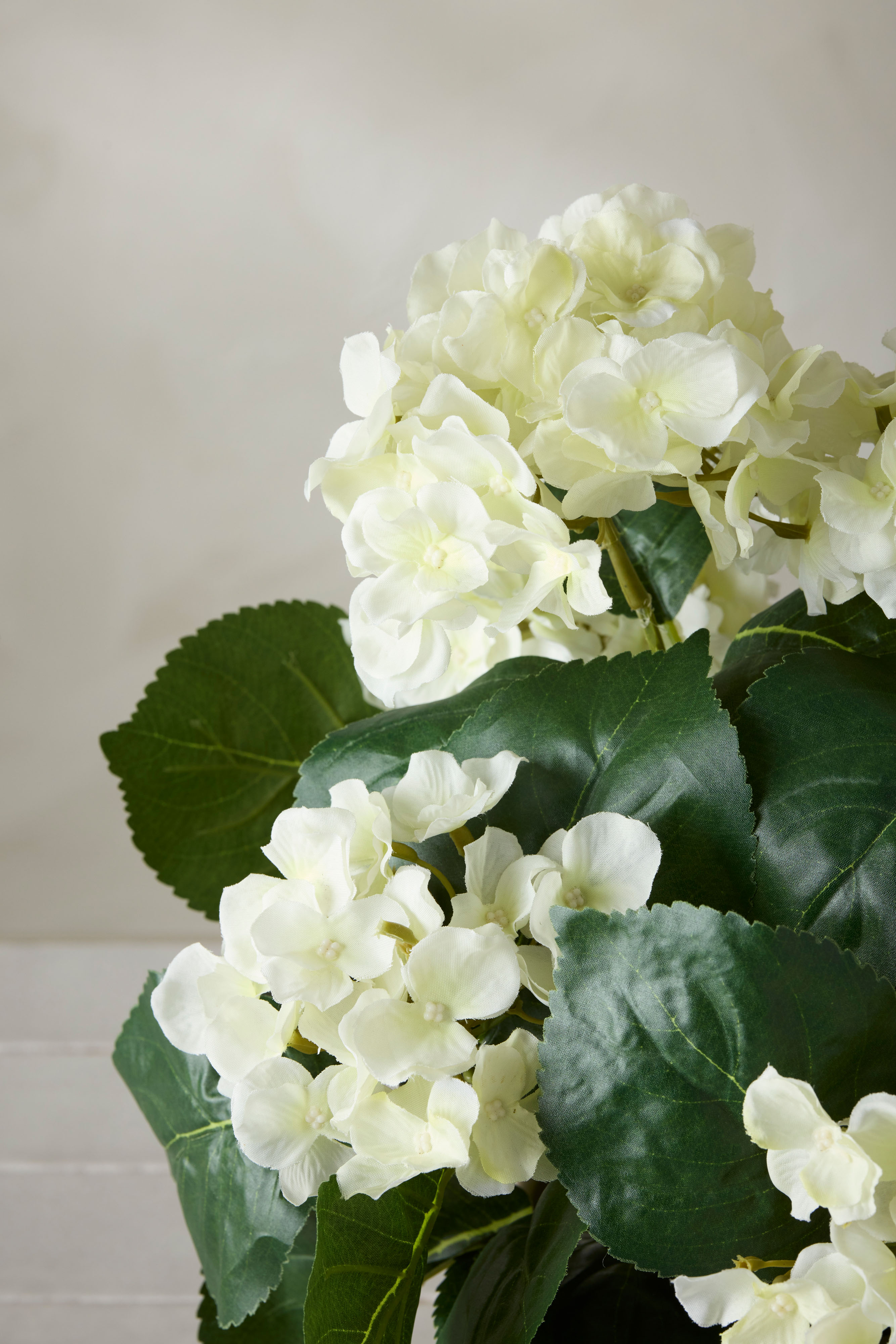 Konstgjord vit Hortensia 37cm