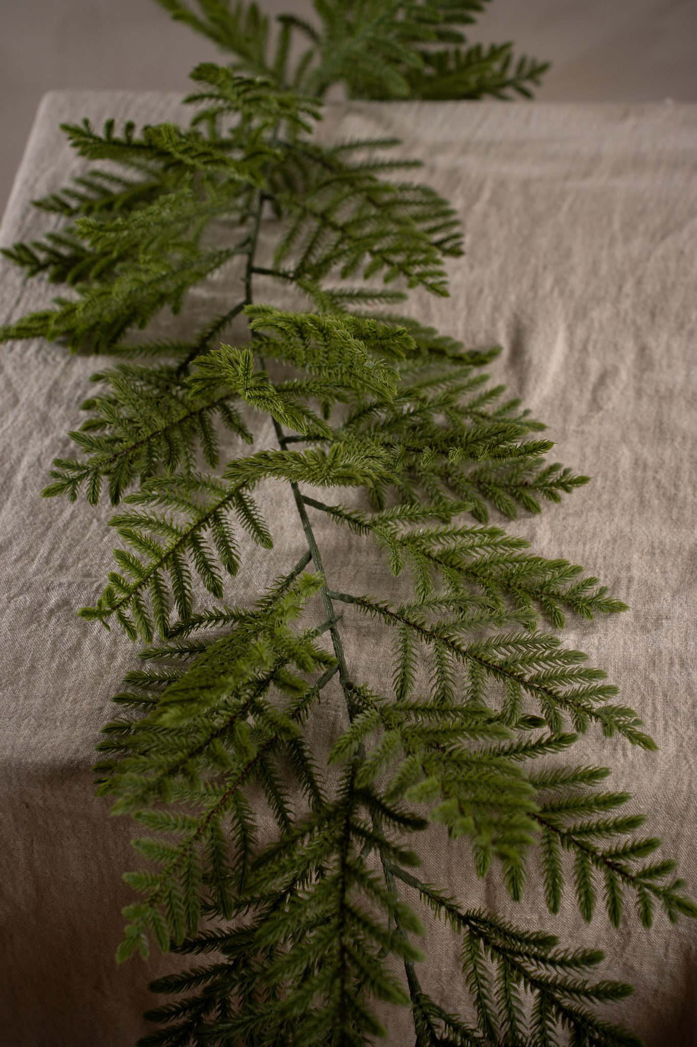 Konstgjord grön Grangirlang 180cm